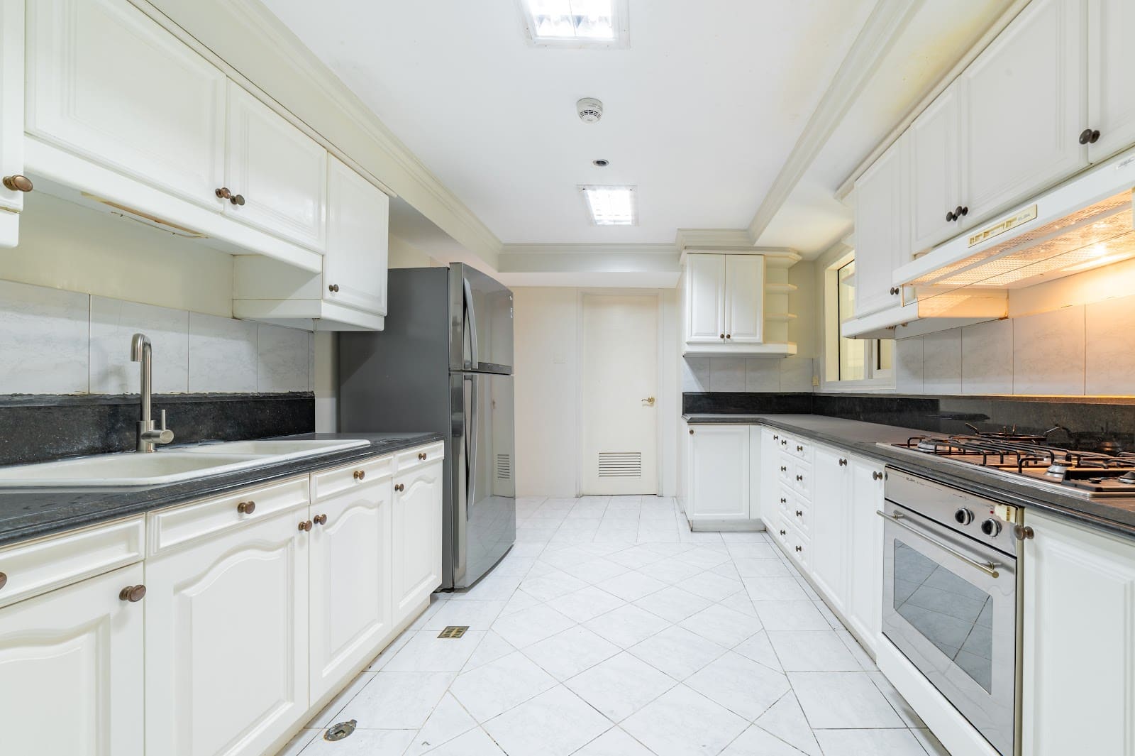 2 bedroom condo for sale in Forbes Tower, Makati CBD, photo 6