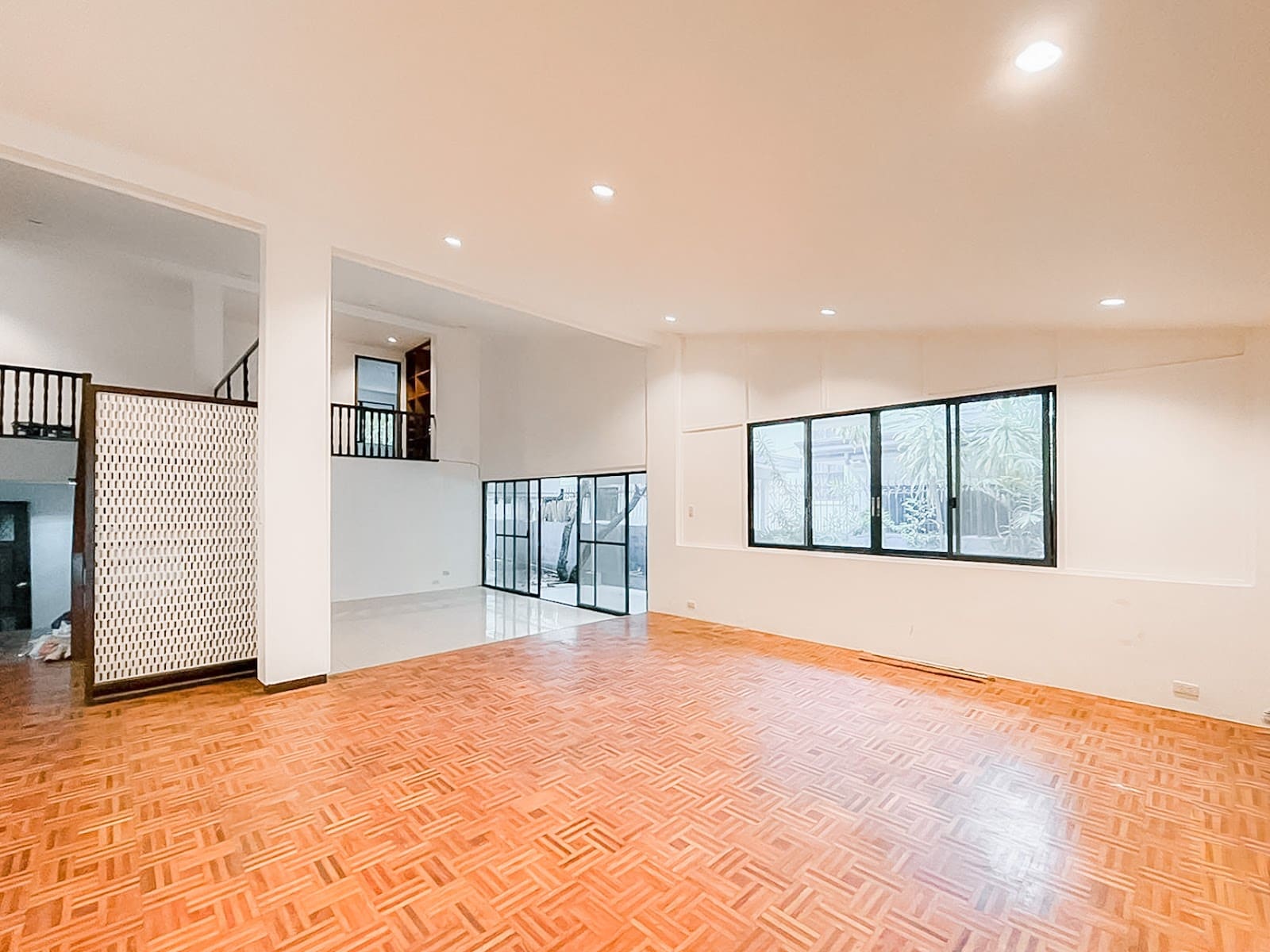 4 bedroom house for rent in Magallanes Village, Makati