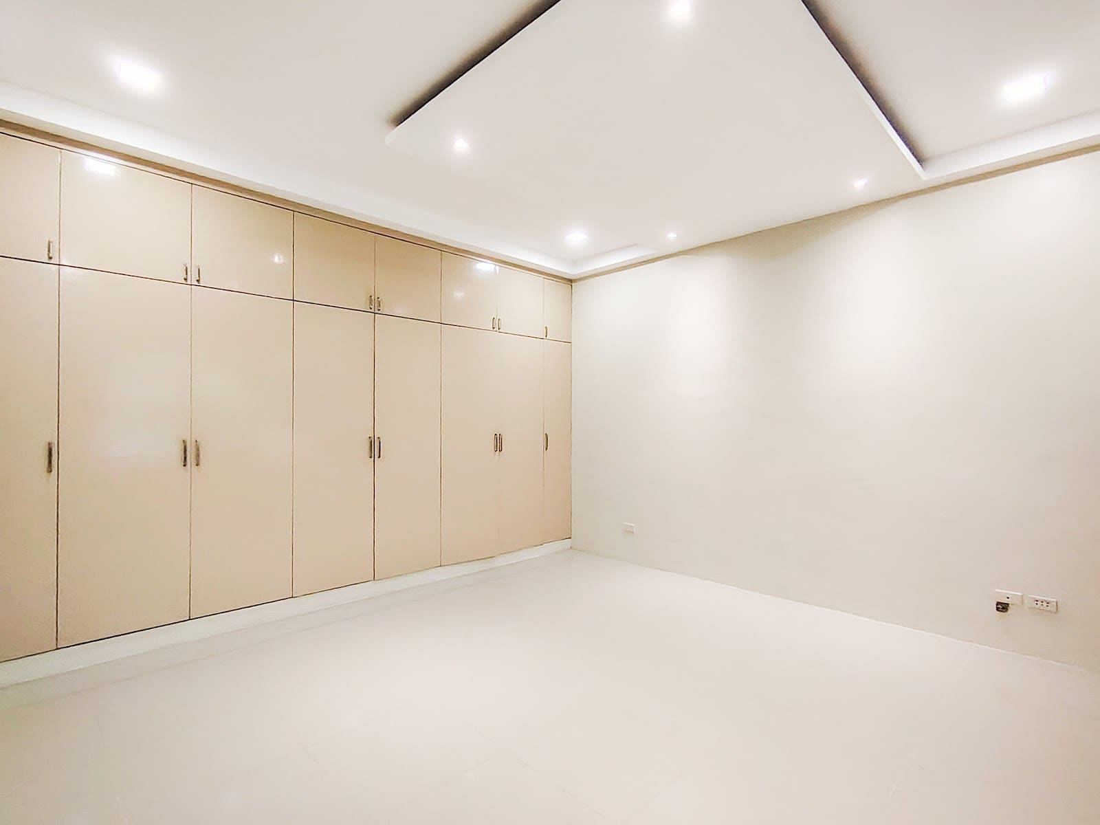 4 bedroom house for rent in Magallanes Village, Makati, photo 5