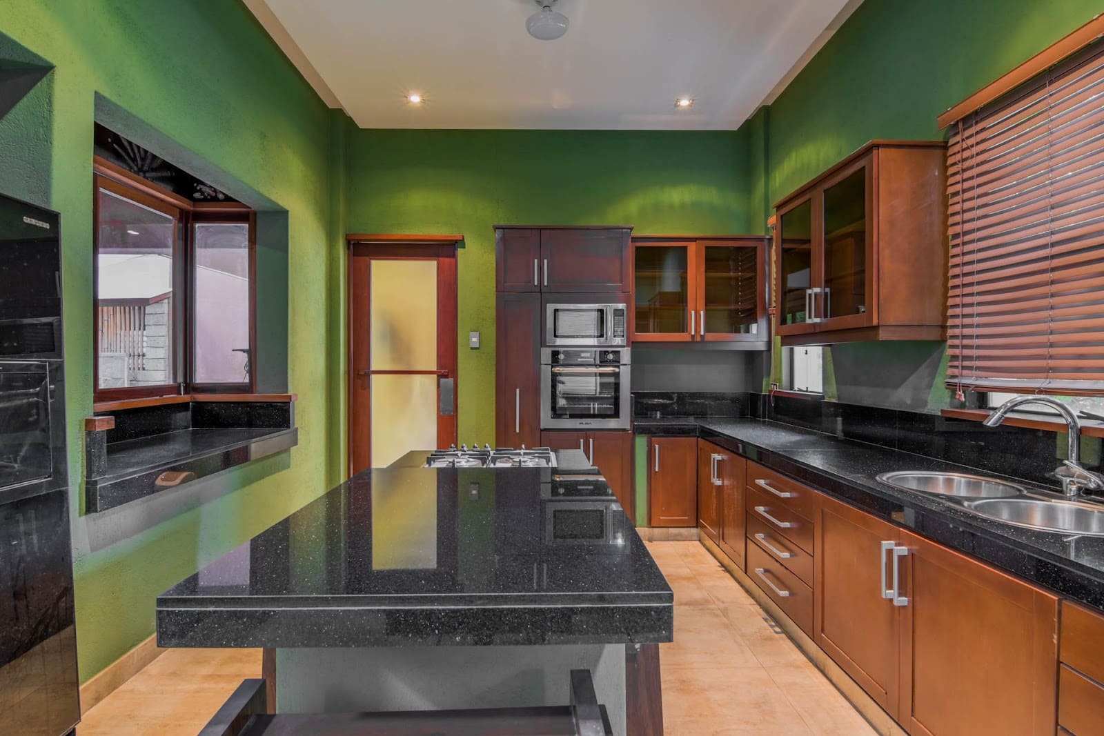 4 bedroom house for rent in McKinley Hill Village, Taguig, photo 9