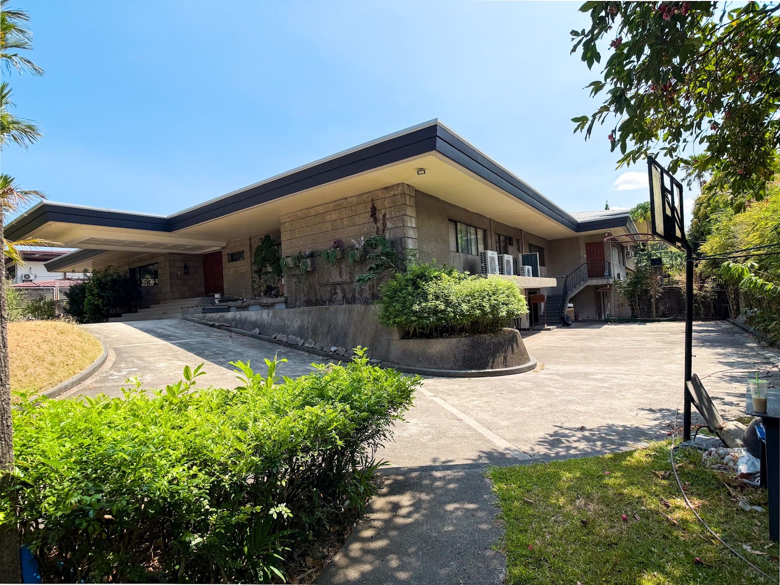 7 bedroom house for rent in Forbes Park Village, Makati, photo 1