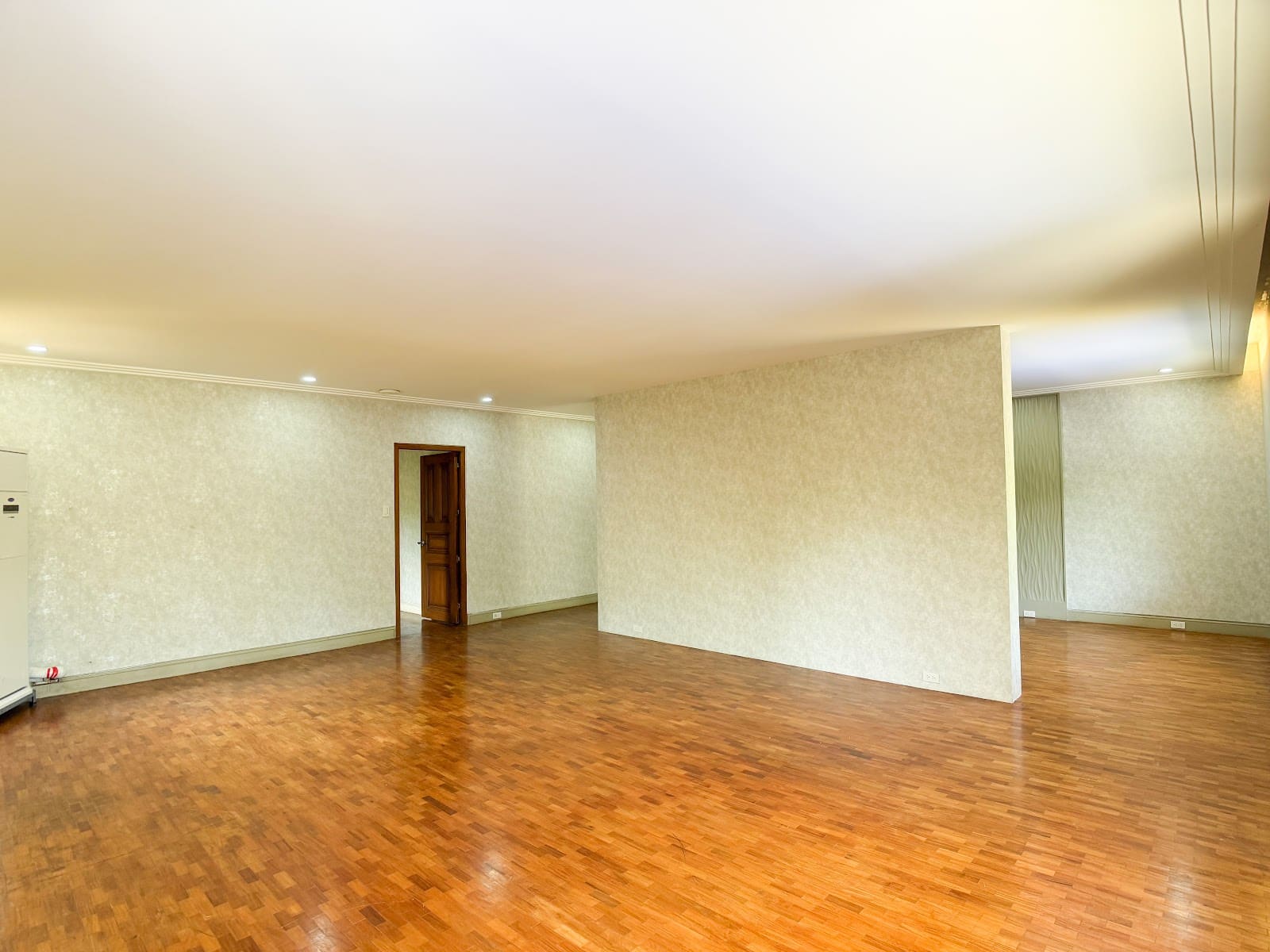 7 bedroom house for rent in Forbes Park Village, Makati, photo 12