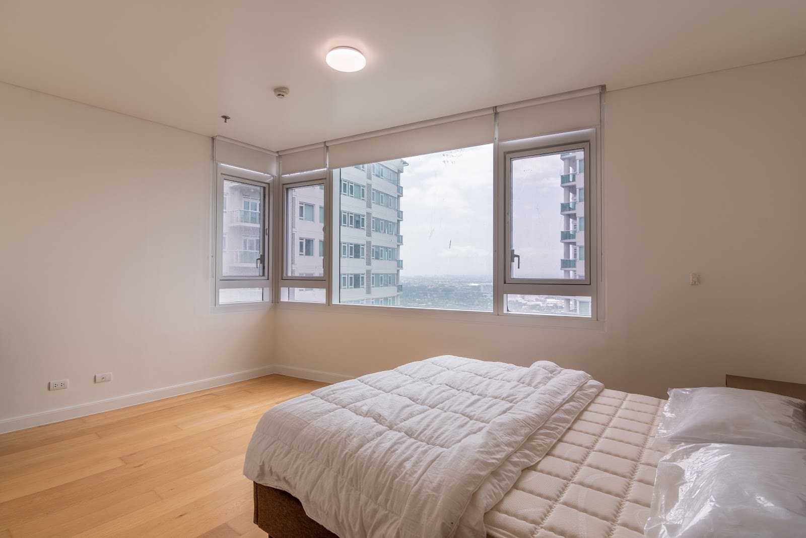 2 bedroom condo for rent in Park Terraces, Makati CBD, photo 7