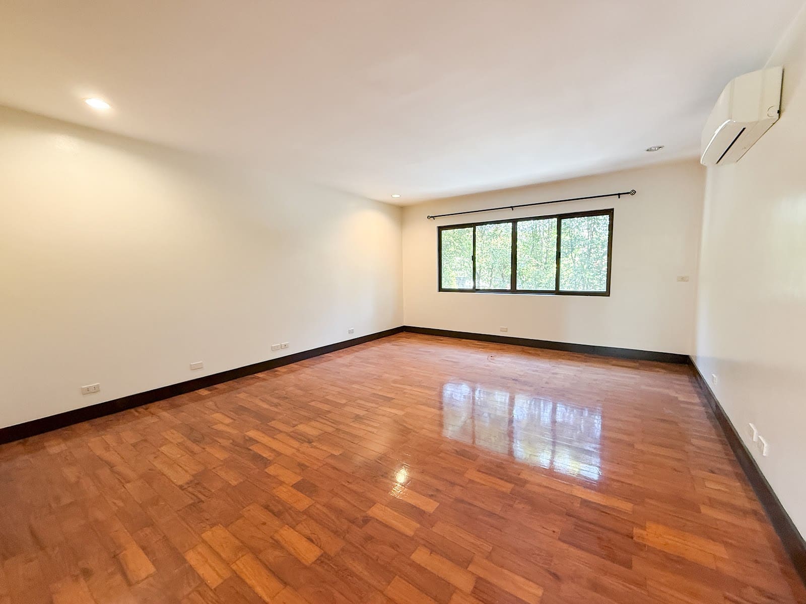 5 bedroom house for rent in Forbes Park Village, Makati, photo 12