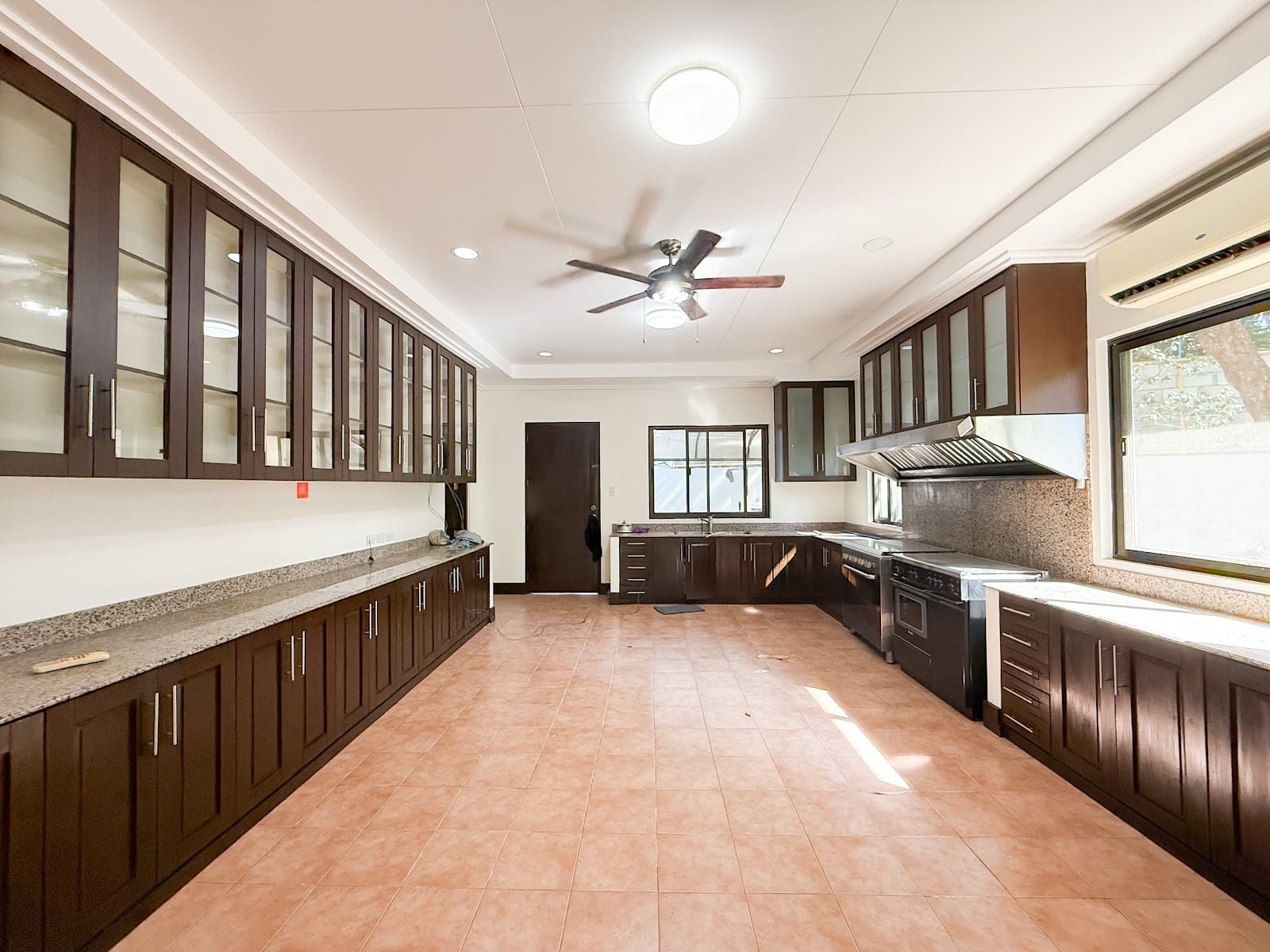 5 bedroom house for rent in Forbes Park Village, Makati, photo 3