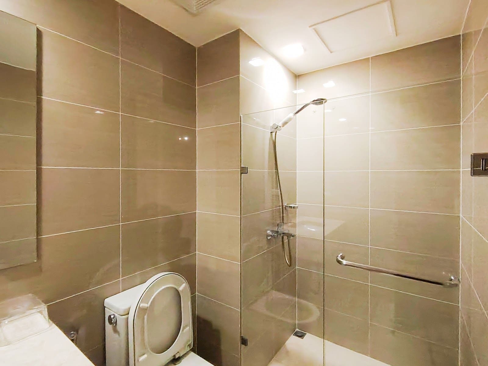 3 bedroom condo for rent in St. Moritz Private Estates, BGC, photo 8